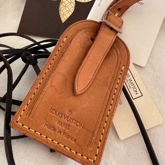 Sale price no offers Louis Vuitton Tan Leather luggage tag - Picture 1 of 7